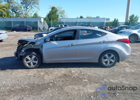 2016 Hyundai Elantra Value Edition из США, поврежденный, VIN 5NPDH4AE1GH773178